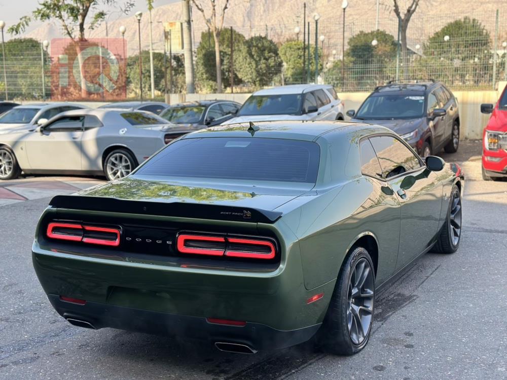 Dodge Challenger